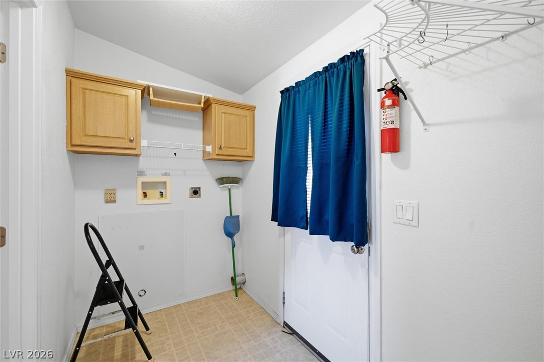 4300 Emma Street Property Photo 26