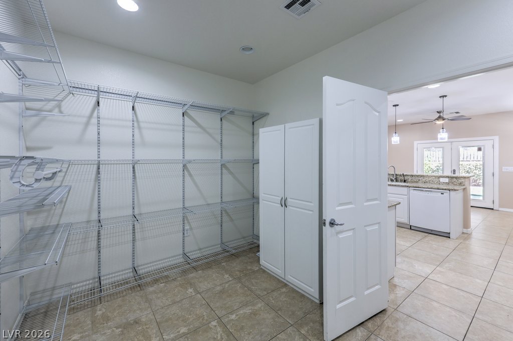 2318 Black River Falls Drive Property Photo 16