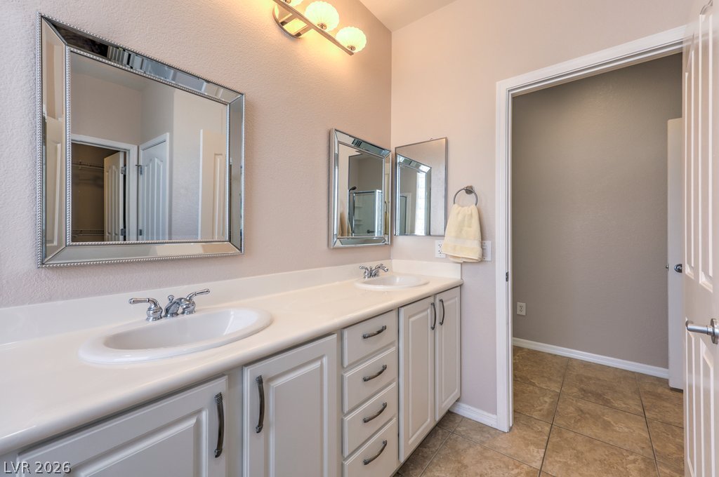 2318 Black River Falls Drive Property Photo 24