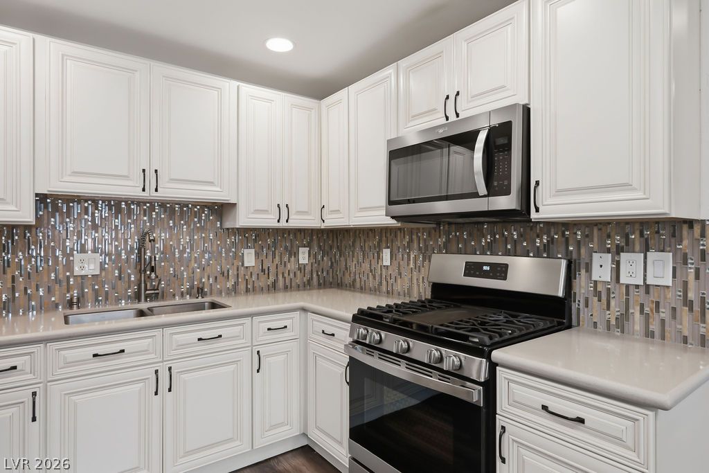 424 Pine Haven Street 106 Property Photo 2