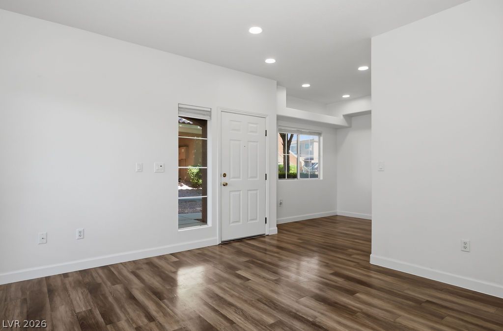 424 Pine Haven Street 106 Property Photo 4