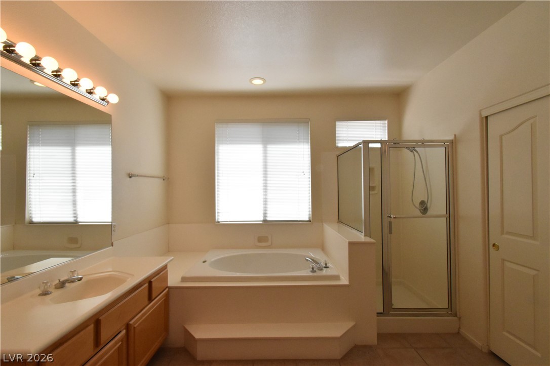 9243 Snow Flower Avenue Property Photo 9