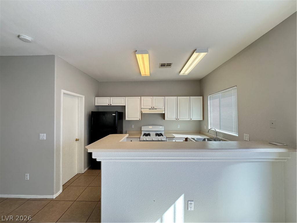 9312 Straw Hays Street 102 Property Photo 4