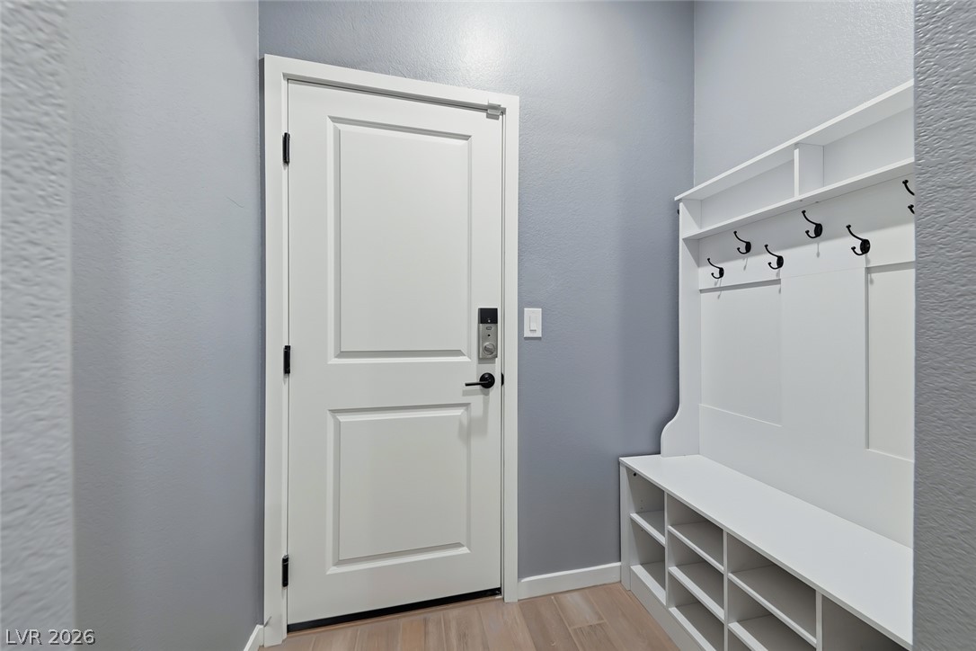 8672 Bench Street Property Photo 4