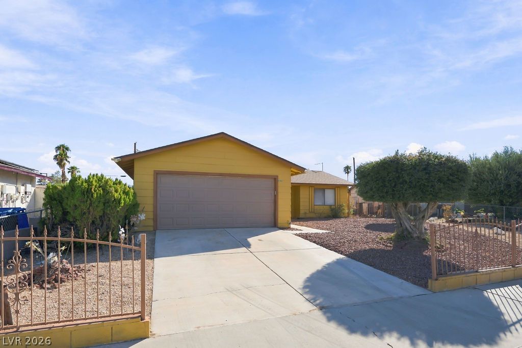 1305 Jackson Avenue Property Photo 1