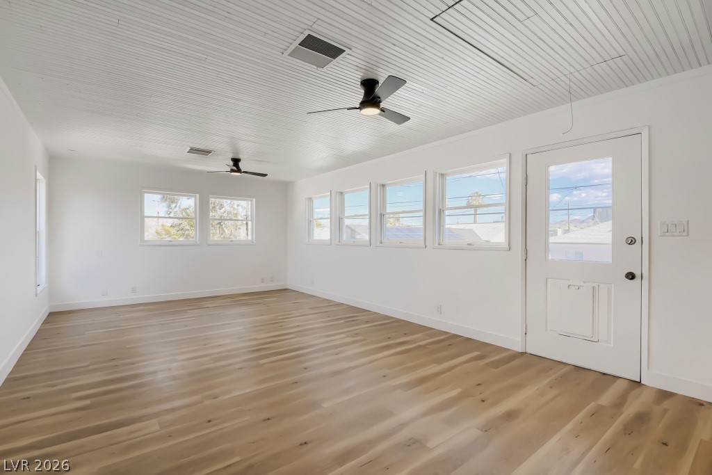 123 Elm Street Property Photo 13