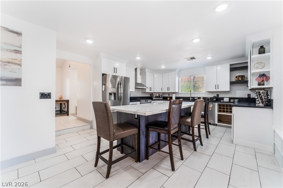 9005 Feather River Court Property Photo 11