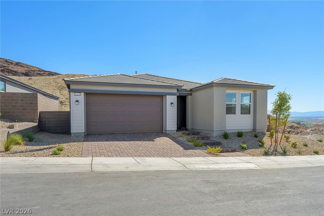 1409 Bianca Falls Drive Property Photo 2