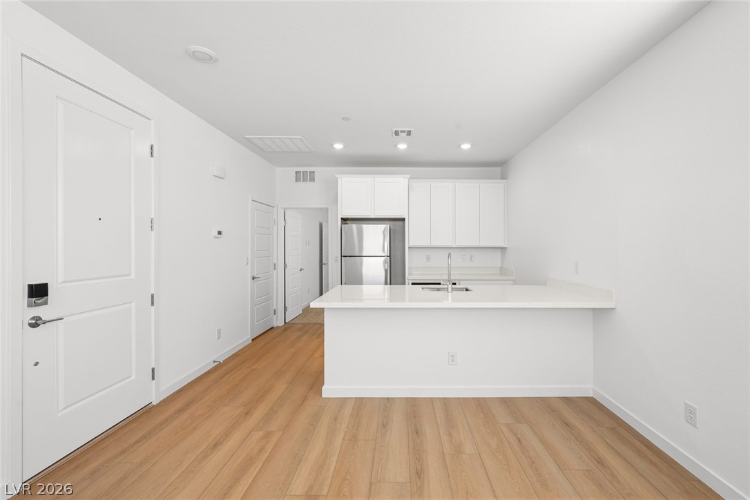 1409 Bianca Falls Drive Property Photo 24