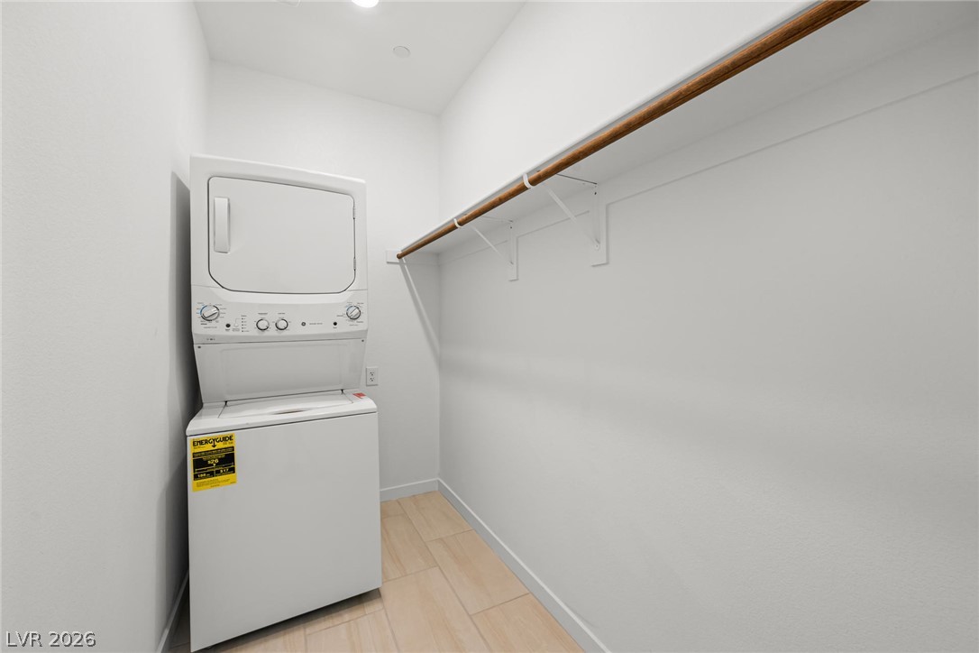 1409 Bianca Falls Drive Property Photo 29