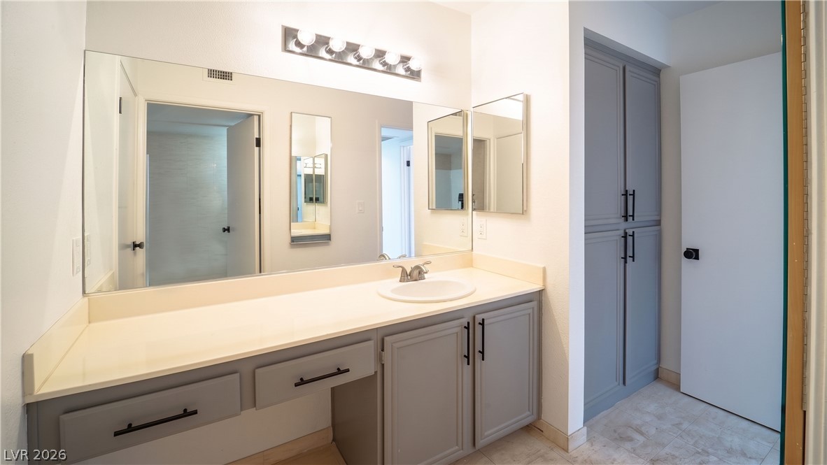 8070 West Russell Road 1099 Property Photo 16
