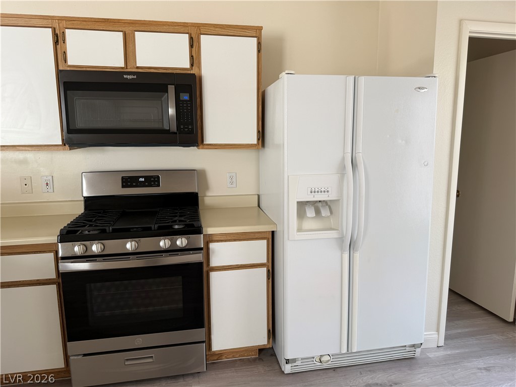 876 Adobe Flat Drive Property Photo 4