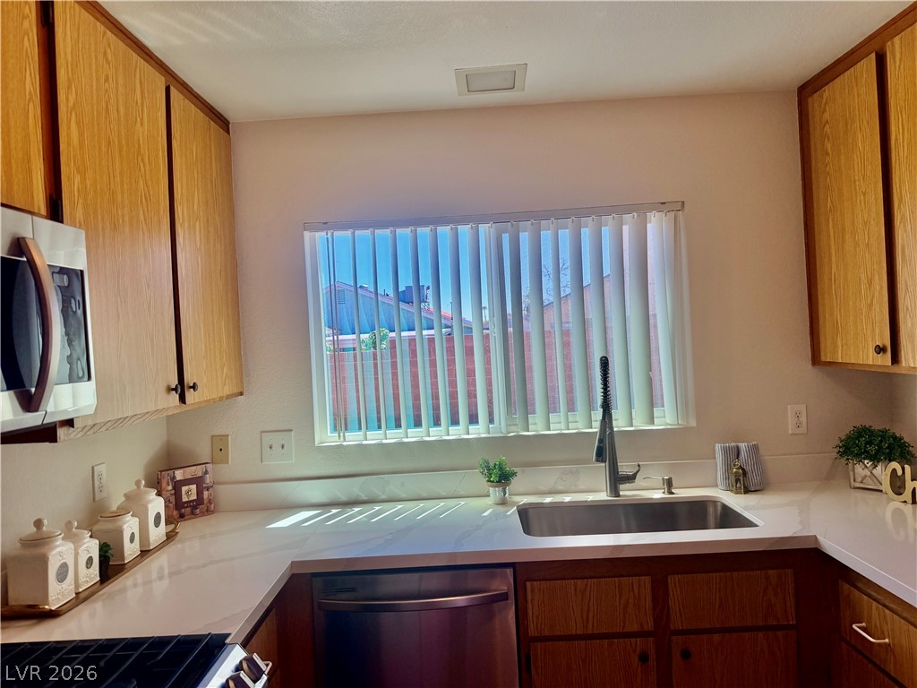 7281 Girard Drive Property Photo 14
