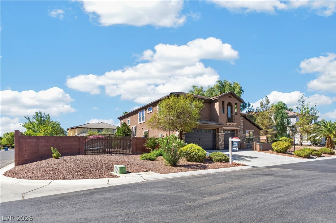 379 Autumn Hue Avenue Property Photo 5