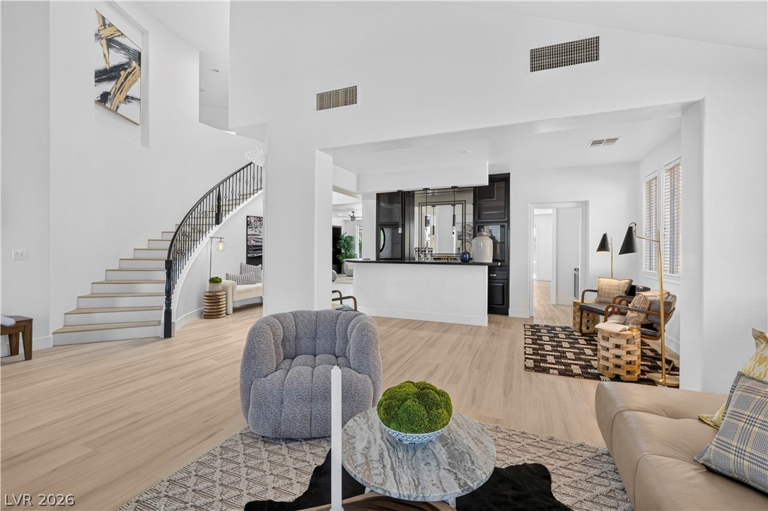 379 Autumn Hue Avenue Property Photo 8