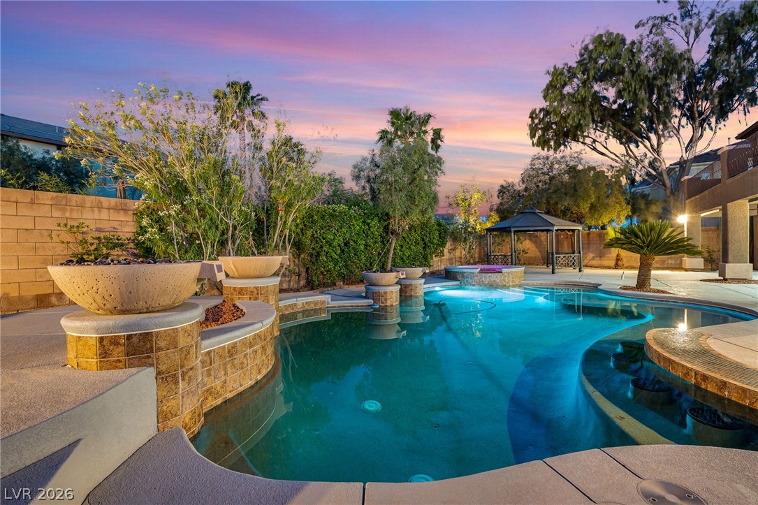 379 Autumn Hue Avenue Property Photo 10