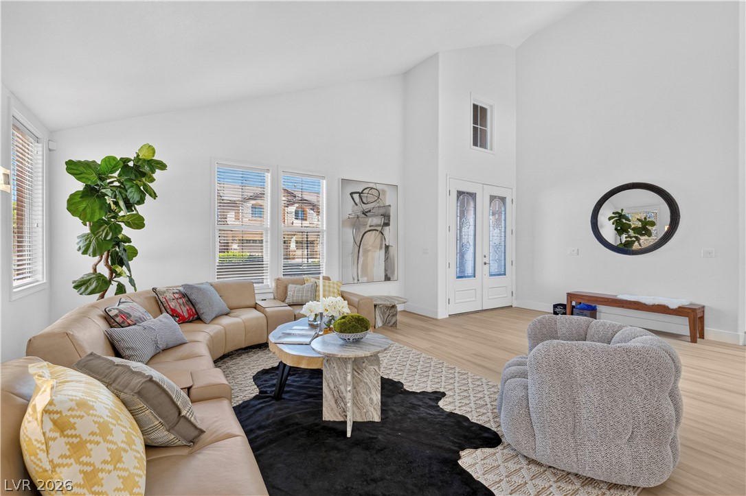 379 Autumn Hue Avenue Property Photo 10