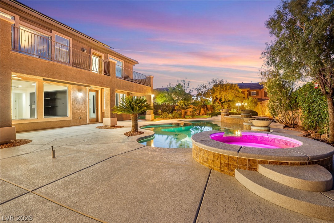 379 Autumn Hue Avenue Property Photo 12