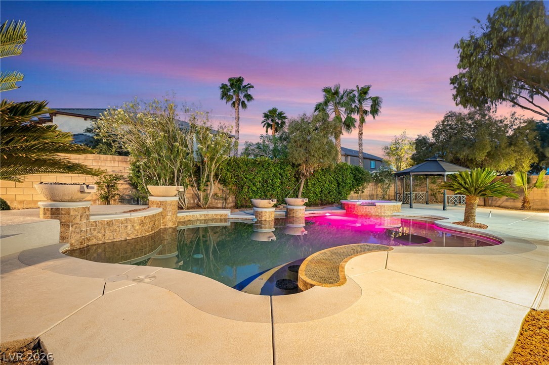 379 Autumn Hue Avenue Property Photo 13