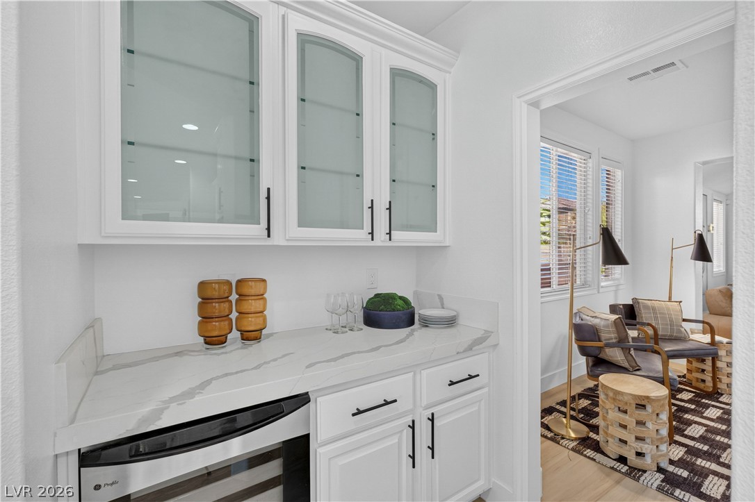 379 Autumn Hue Avenue Property Photo 18