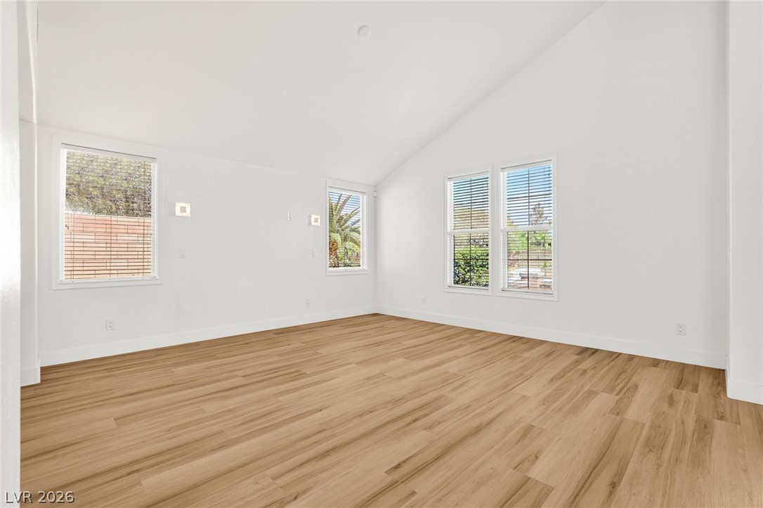 379 Autumn Hue Avenue Property Photo 20
