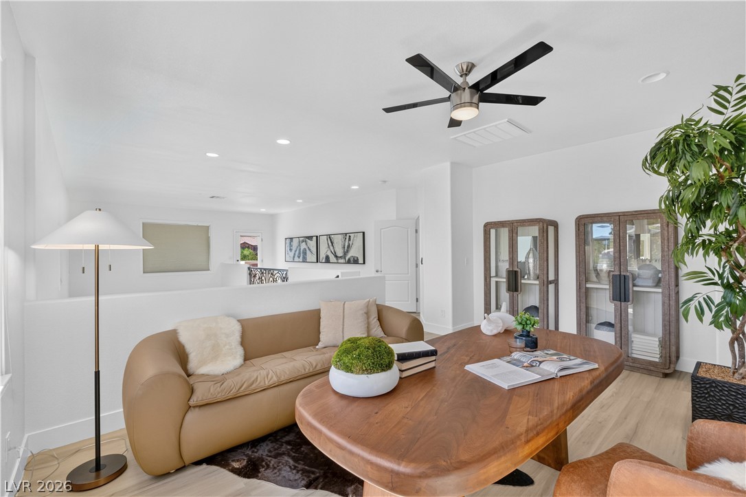 379 Autumn Hue Avenue Property Photo 27
