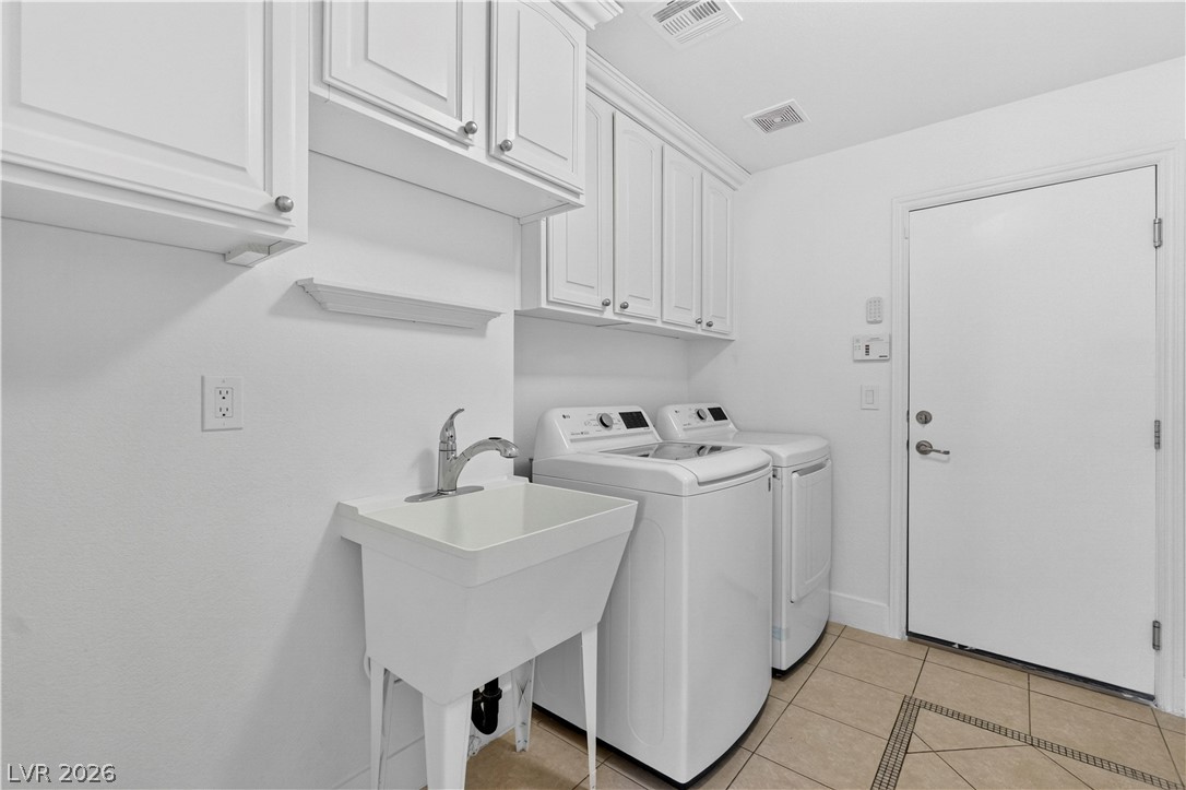 379 Autumn Hue Avenue Property Photo 28