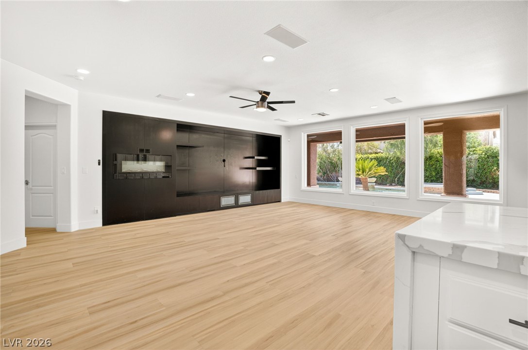 379 Autumn Hue Avenue Property Photo 29