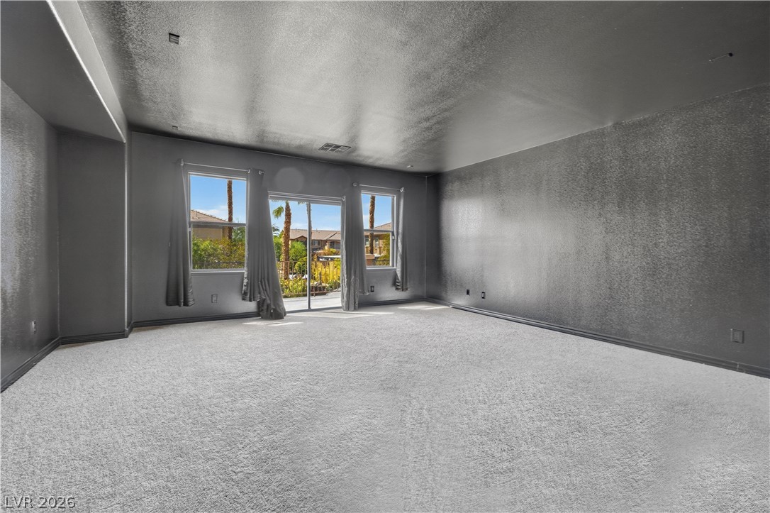 379 Autumn Hue Avenue Property Photo 35