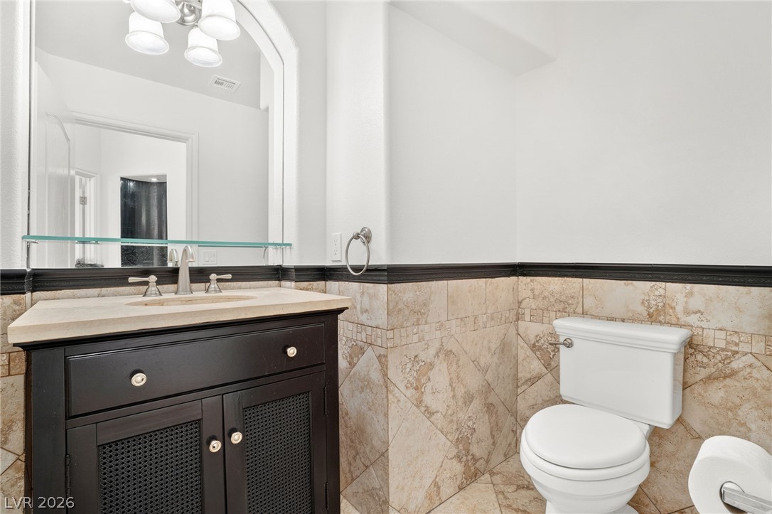 379 Autumn Hue Avenue Property Photo 38
