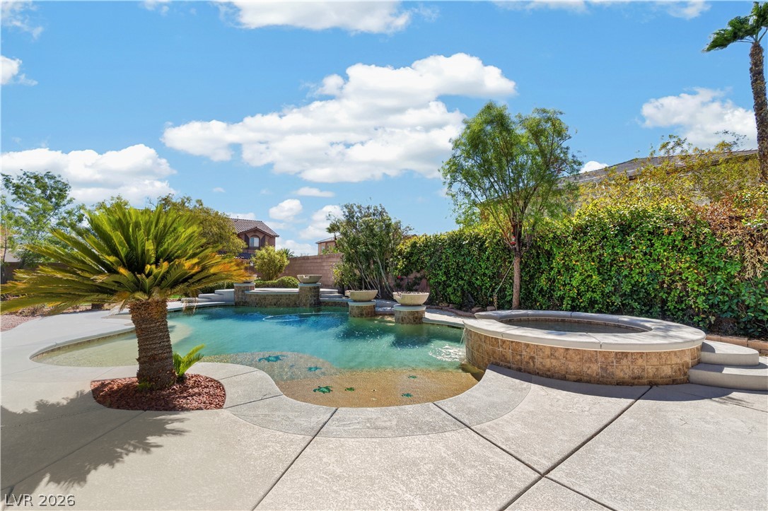 379 Autumn Hue Avenue Property Photo 39