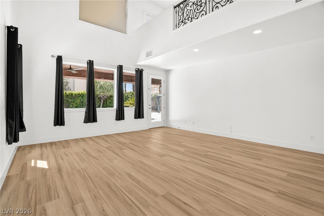 379 Autumn Hue Avenue Property Photo 42