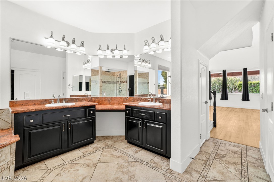 379 Autumn Hue Avenue Property Photo 45