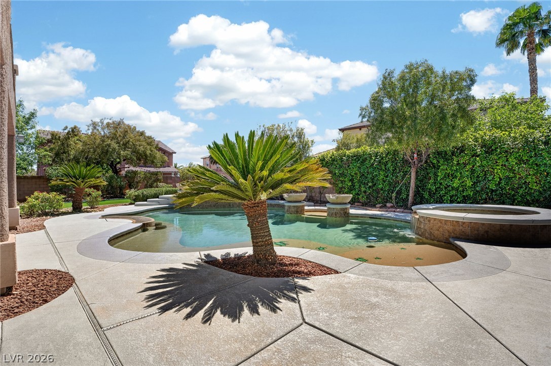 379 Autumn Hue Avenue Property Photo 79