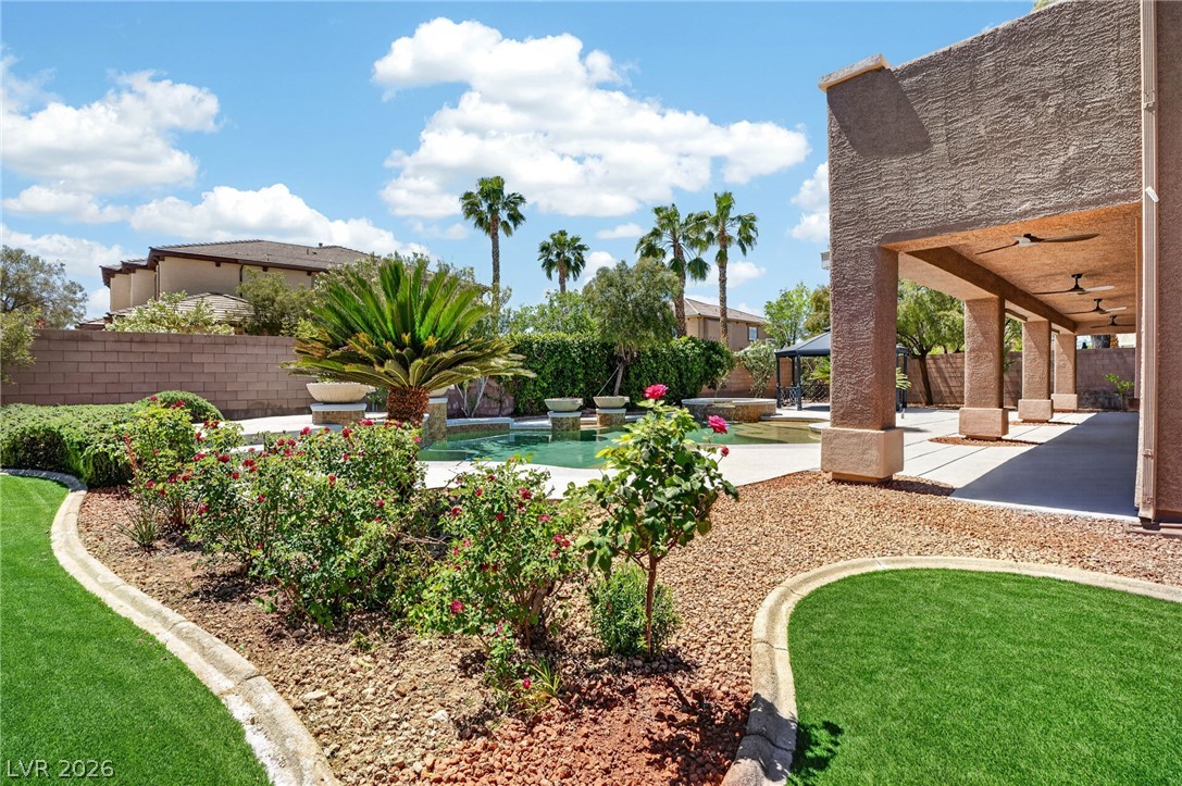 379 Autumn Hue Avenue Property Photo 85