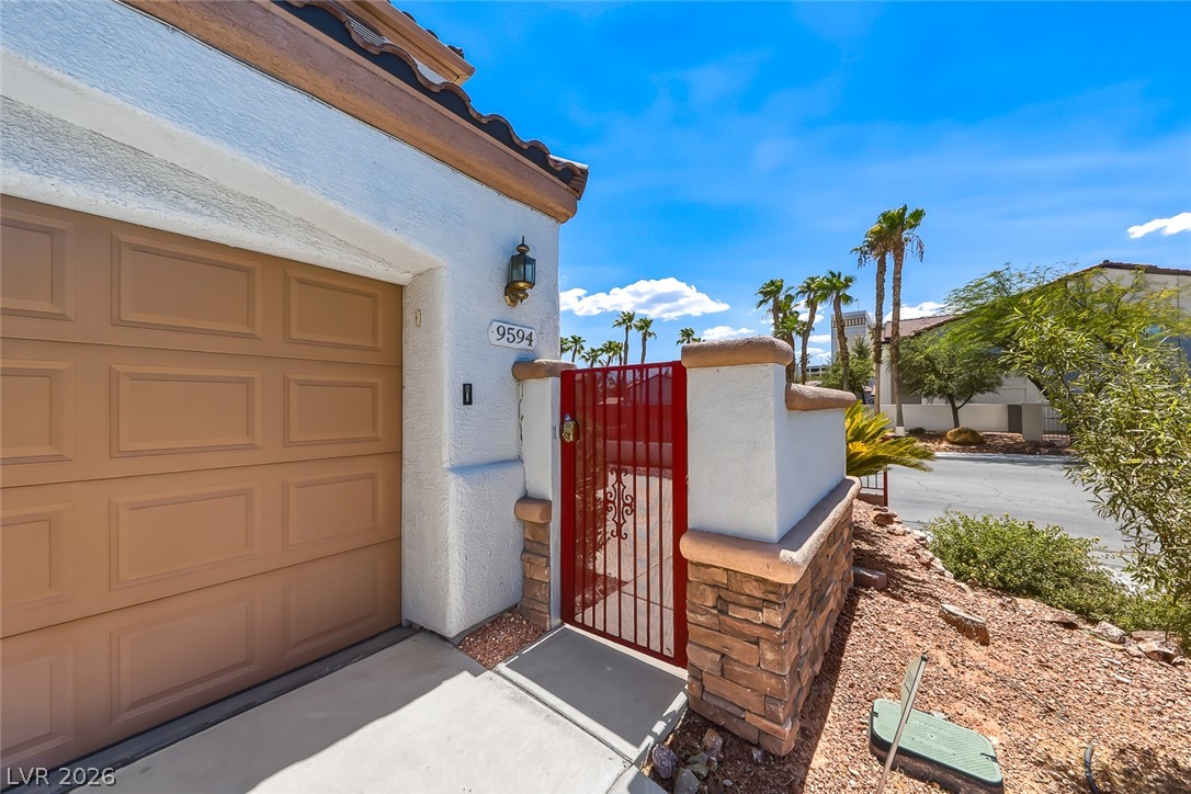 9594 Parvin Street Property Photo 2