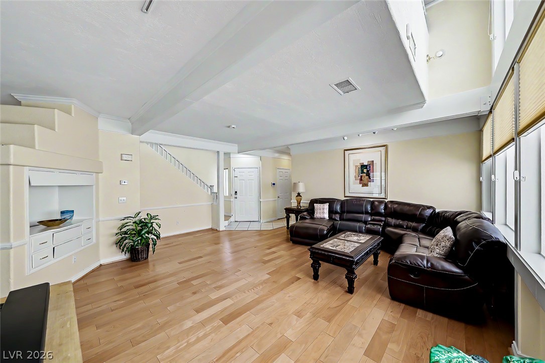 9594 Parvin Street Property Photo 7