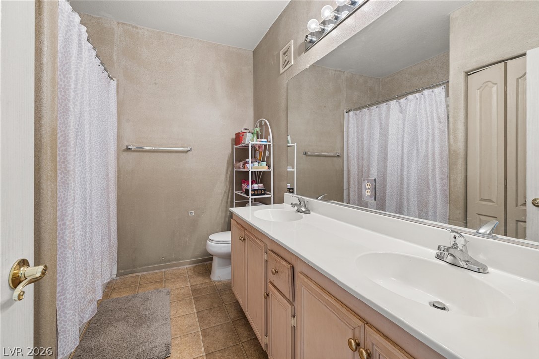 9901 North West Trailwood Drive 1140 Property Photo 22