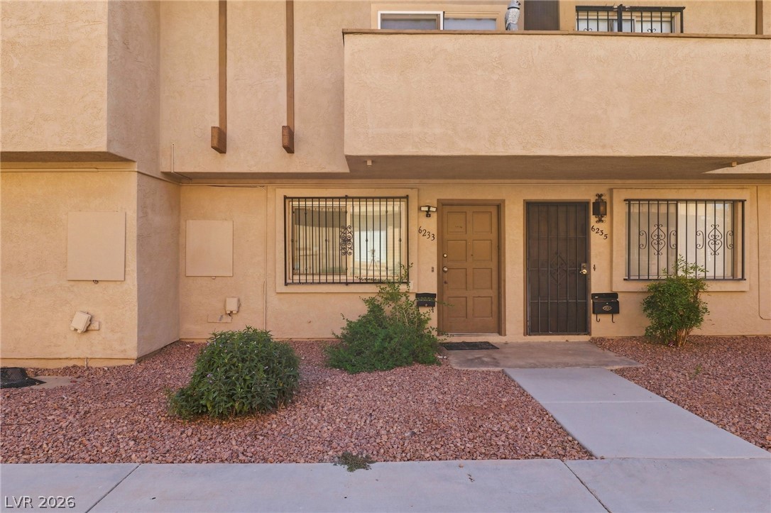 6233 West Washington Avenue Property Photo 1