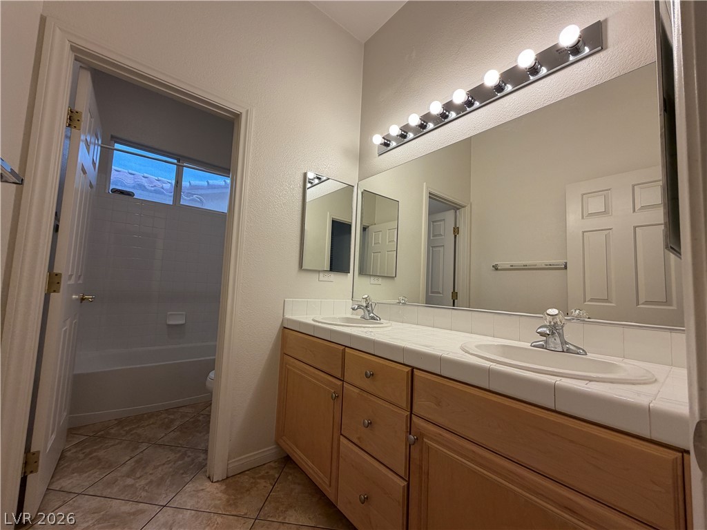 7185 Windy Peak Court Property Photo 21