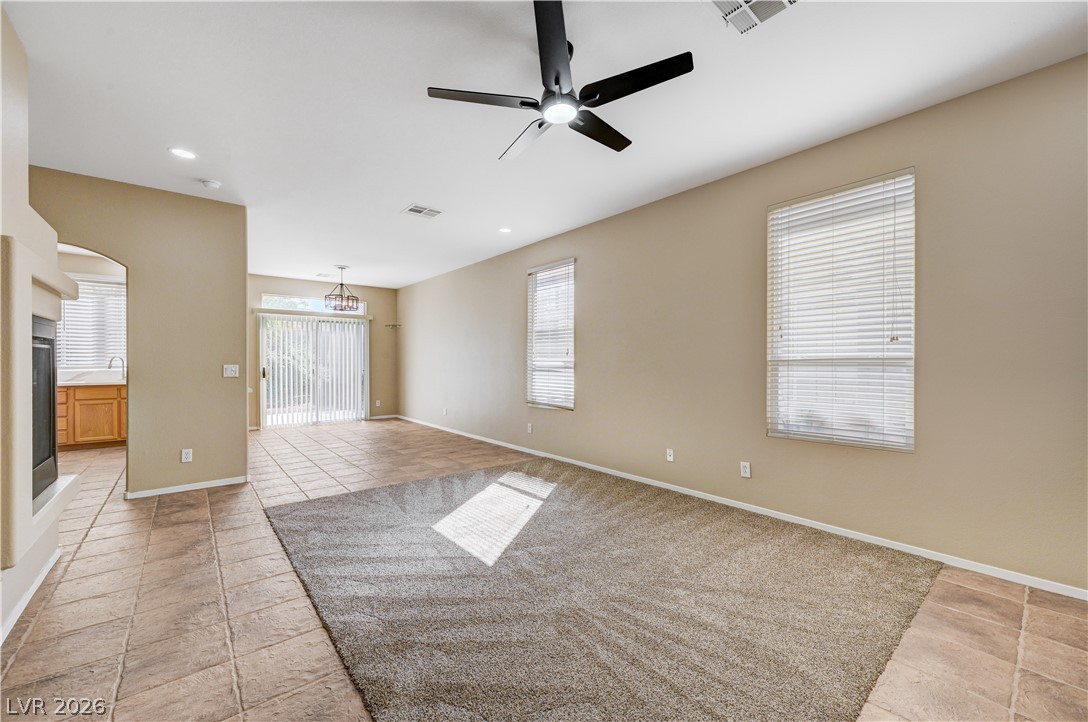 323 Jolly January Avenue Property Photo 4