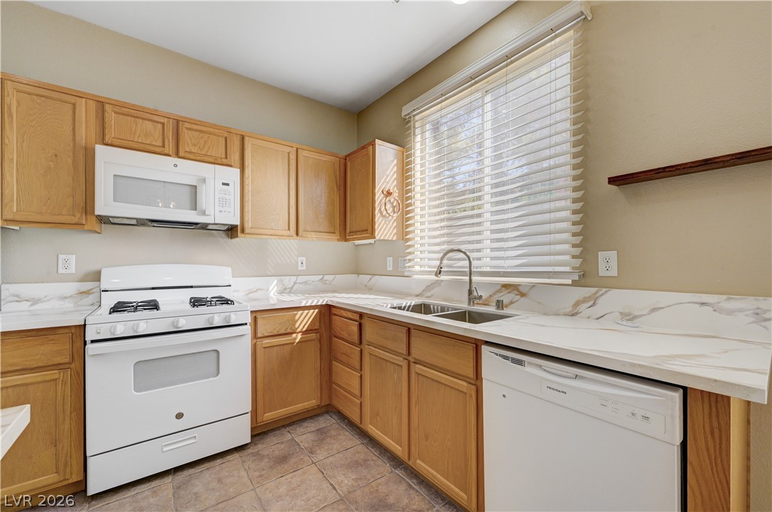323 Jolly January Avenue Property Photo 13