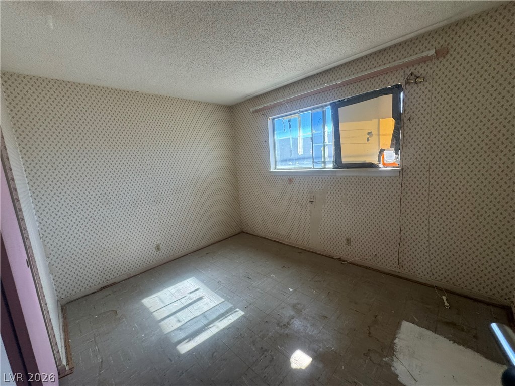 3001 Roseville Way Property Photo 6
