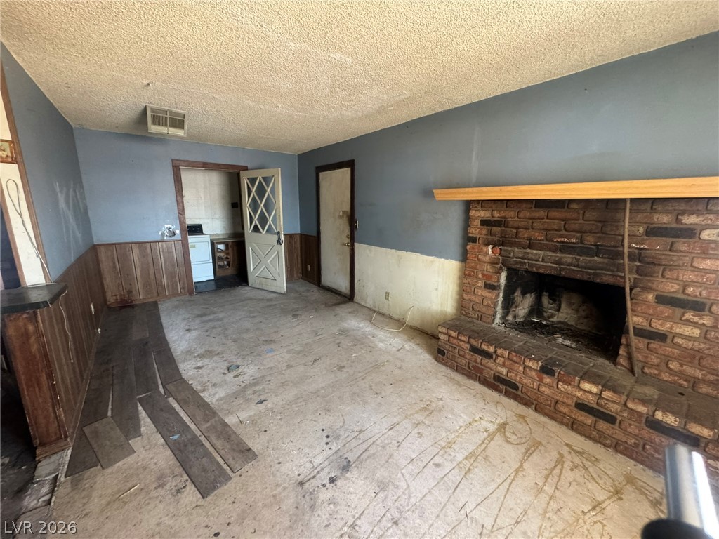 3001 Roseville Way Property Photo 11