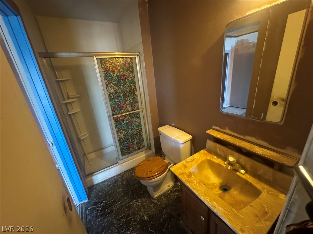 3001 Roseville Way Property Photo 13