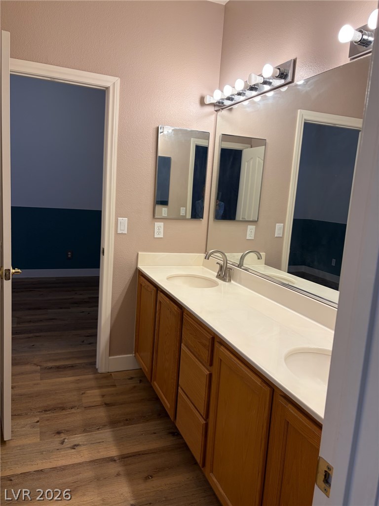 917 Coldwater Falls Way Property Photo 34