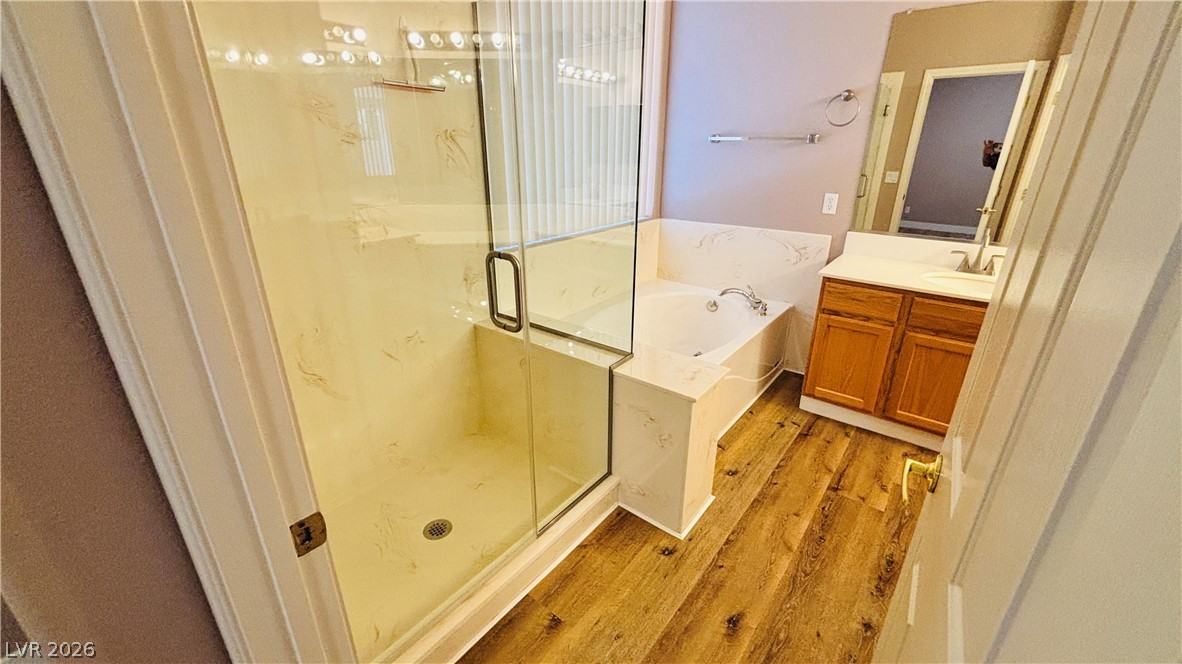 917 Coldwater Falls Way Property Photo 44