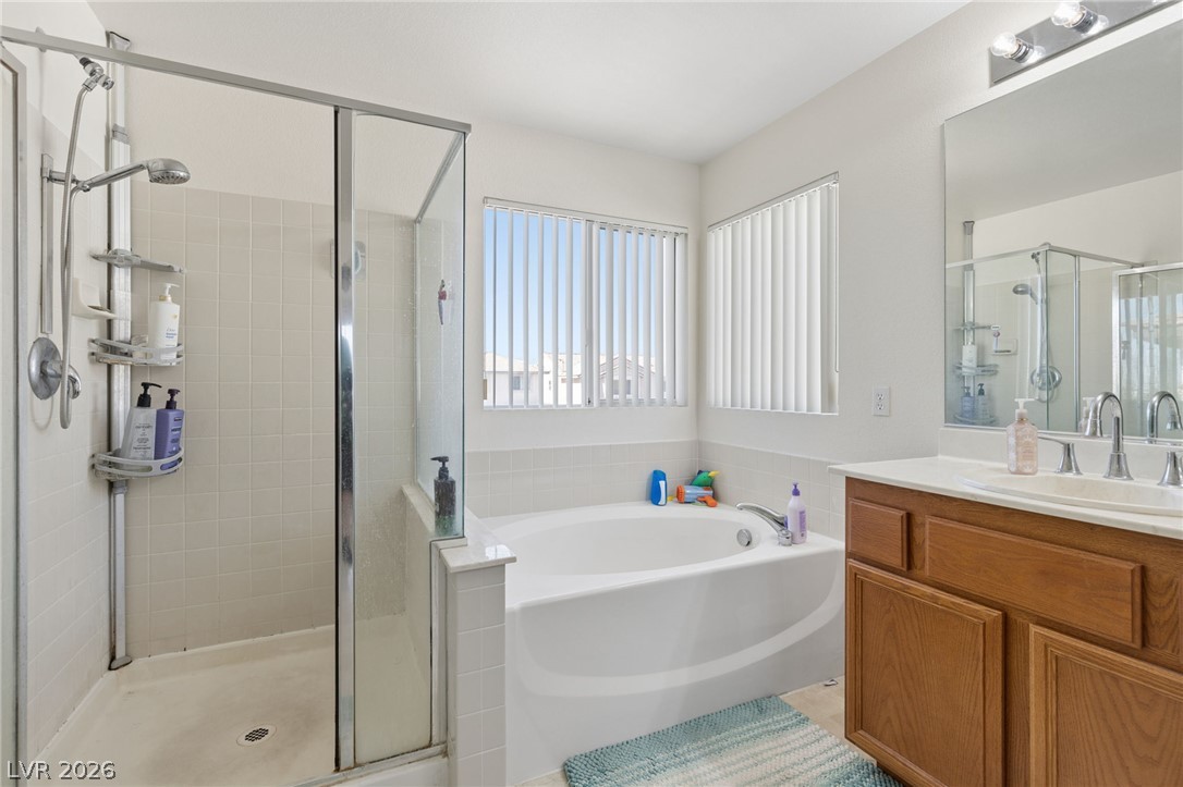 1016 Bistro Bay Avenue Property Photo 32