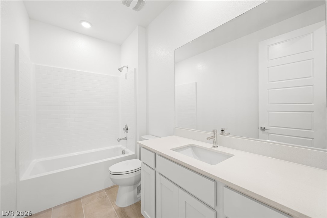 1630 Amalfi Arches Place Property Photo 28