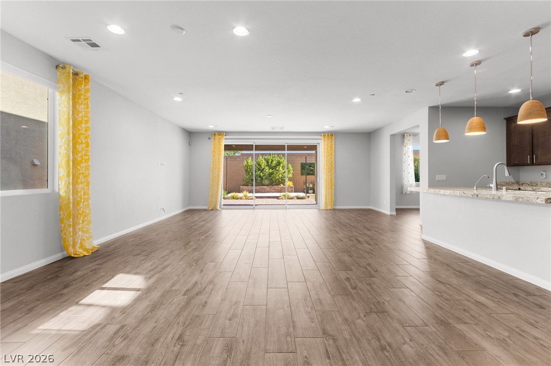 10317 Stroma Avenue Property Photo 9